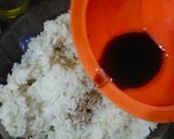 Foto langkah ke 3 dari resep Nasi Wijen Telur Gulung.
