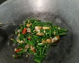 Foto langkah ke 4 dari resep Oseng Kacang Tahu Bumbu Iris.