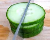 Hình bước làm 3 của món Cơm Nắm Rong Biển Kẹp Cá Ngừ
