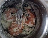 A picture of step 3 of Thayir vadai.