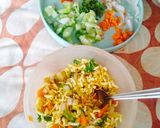 A picture of step 3 of Kara pori chaat (Crunchy and Flavorful Evening Snacks).