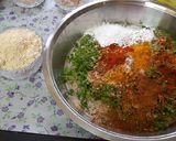 A picture of step 2 of Zhanzhanit Besan Kothimbir Vadi.