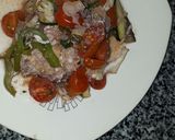 Foto del paso 4 de la receta: Salmón con verduras al horno