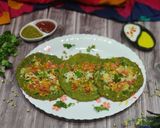 સ્પરાઉટ પનીર ચિલ્લા (sprout paneer chilla recipe in gujarati) રેસીપી સ્ટેપ7ફોટો