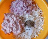 Hình bước làm 2 của món Chả Giò khoai môn-thịt