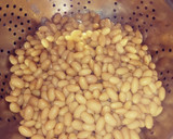 Foto del paso 2 de la receta: Causeo de porotos con pata
