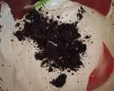 A picture of step 3 of Oreo Ice cream.
