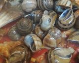 Foto del paso 4 de la receta: Caracoles guisados con lomo