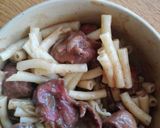 A picture of step 4 of Chicken gizzards.