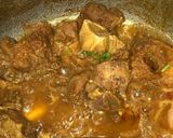 A picture of step 2 of Gobhi gosht.