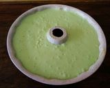 Foto langkah ke 6 dari resep Bolu pandan klasik putih telur.