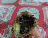 Foto langkah ke 8 dari resep Bola-bola pisang coklat.