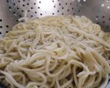 होटल जैसी बर्न्ट गार्लिक चाउमीन रेसिपी चरण 2 फोटो