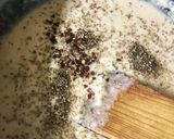 A picture of step 3 of White sauce chicken pasta.