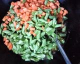 Foto langkah ke 3 dari resep Tumis Buncis Wortel+Tempe.