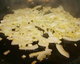 Foto del paso 1 de la receta Revuelto de setas y espárragos
