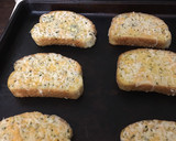 A picture of step 1 of Texas toast pizza#mycookbook.