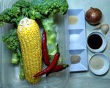 Foto langkah ke 1 dari resep Cah Brokoli dan Jagung Manis.
