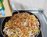 Foto del paso 2 de la receta: Garbanzos con cebolla y bacon, muy fácil