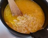Foto del paso 7 de la receta: Caldo de pollo con cabello de ángel