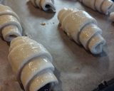 Gluténmentes, laktózmentes vajas croissant, házi, erdei gyümölcs dzsemmel recept fázis 6 fotója
