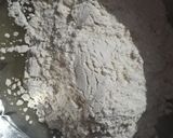 A picture of step 2 of Kathiyawadi Thepla.