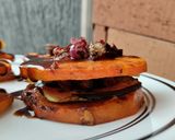 Foto del paso 13 de la receta: Sanduchitos🍆🧅🍅 de calabaza🎃🥙🧀