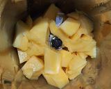 A picture of step 1 of Mango Cream Dessert.