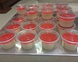 Foto langkah ke 4 dari resep Panna cotta strawberry sauce.