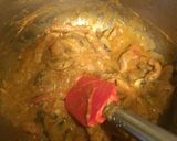 Tejszínes-gombás sertéstokàny recept fázis 2 fotója