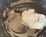 Foto langkah ke 6 dari resep Nougat mocca salted caramel cake.
