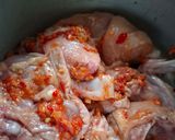 Foto langkah ke 3 dari resep Ayam Kukus Daun Pisang*.