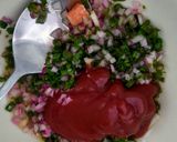 Foto del paso 3 de la receta: Cóctel de gambas y palitos de surimi al cilantro!
