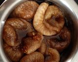 A picture of step 1 of Vegan Oil free Fig Walnut Halwa.