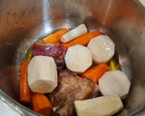 Foto del paso 3 de la receta: Caldo de costilla con jamón y verduras