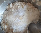 A picture of step 2 of Bread paratha.