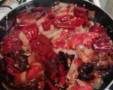 Foto del paso 4 de la receta: Consomé de camarón con pescado