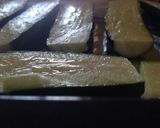 A picture of step 1 of Zucchini Parmesan with Red Sauce.