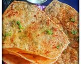 त्रिकोणी  मसाला पराठा (masala paratha recipe in marathi) रेसिपी स्टेप 6 फोटो 