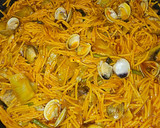 Foto del paso 11 de la receta: Fideos guisados con alcachofas, espárragos y chirlas