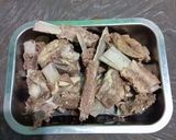 Foto langkah ke 1 dari resep Tengkleng Rica Daging Sapi.