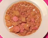 Tejszínes csicseriborsós egytálétel virslivel recept fázis 6 fotója