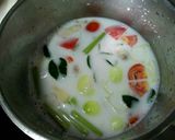 รูปขั้นตอนการทำที่ 1 ของ ต้มข่าปีกไก่น้ำพริกเผา