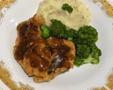 Foto langkah ke 5 dari resep Chicken steak blackpepper sauce w/mashed potato.