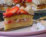 Une image de l'étape 16 de 🍰🍓Gâteau au chocolat blanc et au Philadelphia, fraises et ganache montée au beurre d'amandes🍓🍰.
