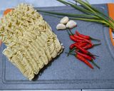 Foto langkah ke 1 dari resep Mie Setan Praktis (Pakai mi instan).