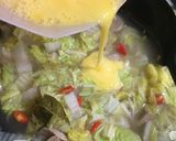 Foto langkah ke 3 dari resep Sayur Sawi Putih pakai Bakso dan Telur.