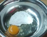 Foto langkah ke 1 dari resep Kue kecipir cetak pake spuit tutup botol.