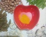 A picture of step 1 of Poha namkeen.