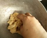 A picture of step 4 of Atta Sooji Samosa.
